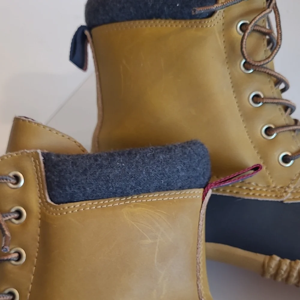 Tommy Hilfiger Waterproof Slip On Leather Traction Insulation Rain Snow Boot